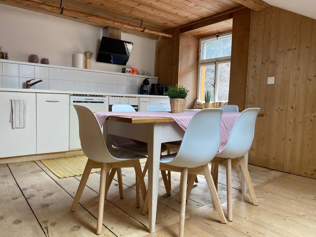 Haus La Punt, Savognin Appartement Rona Buitenkant foto