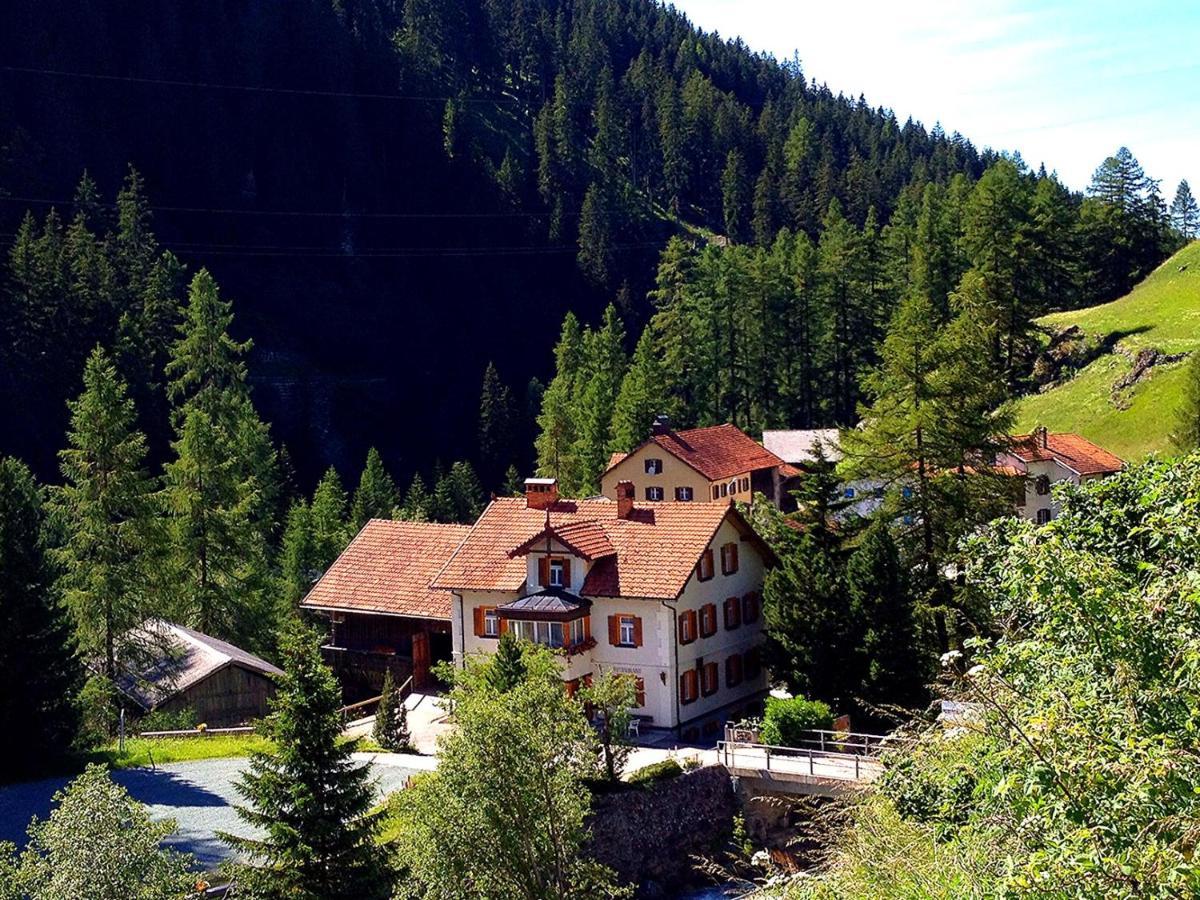 Haus La Punt, Savognin Appartement Rona Buitenkant foto