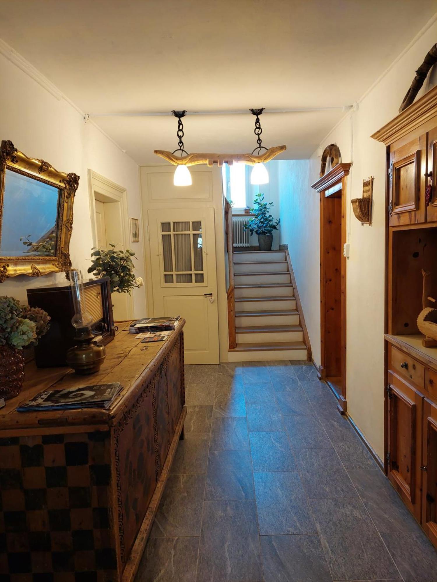 Haus La Punt, Savognin Appartement Rona Buitenkant foto