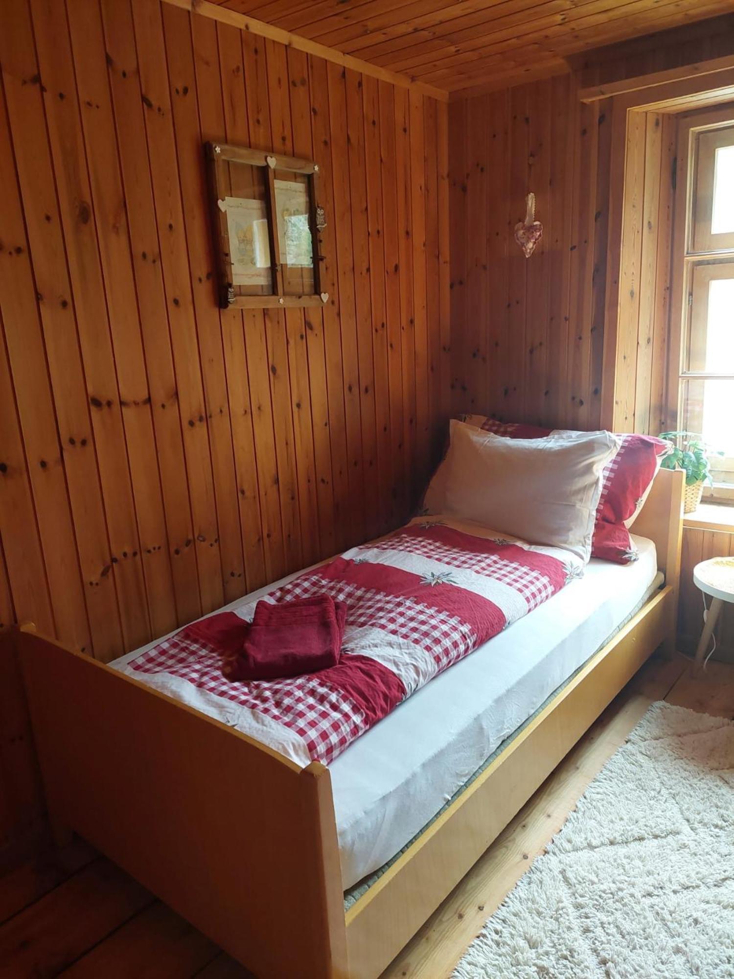 Haus La Punt, Savognin Appartement Rona Kamer foto