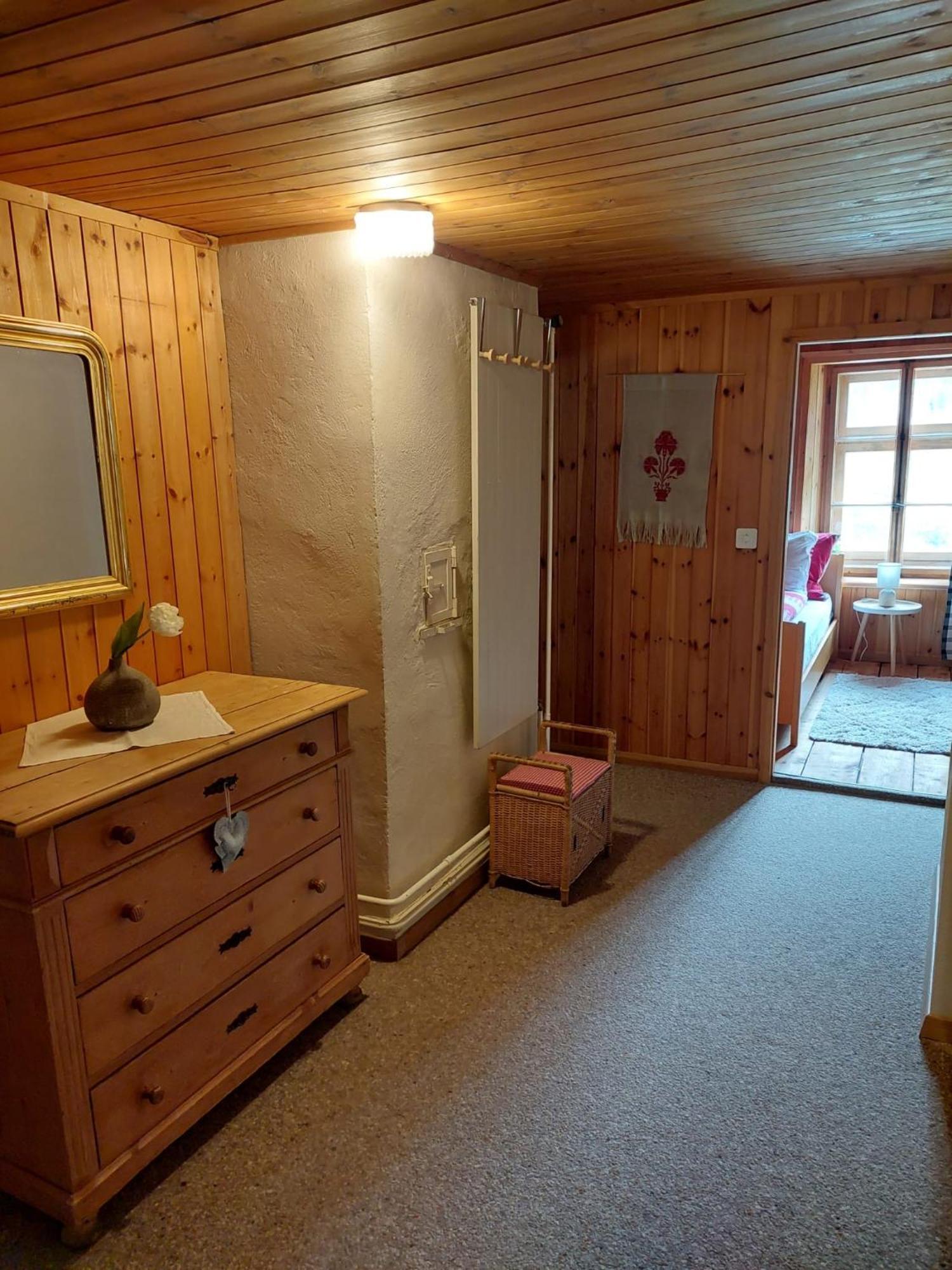 Haus La Punt, Savognin Appartement Rona Kamer foto